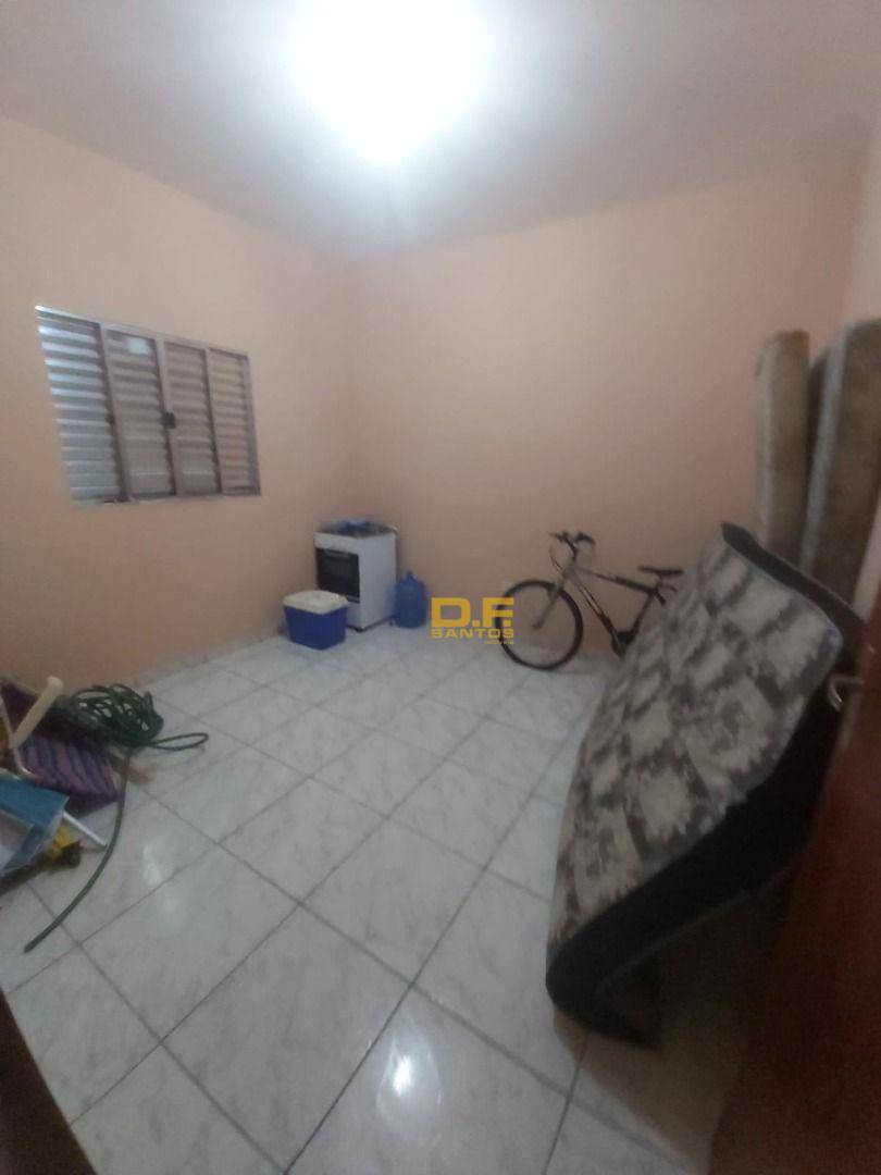 Casa à venda com 2 quartos, 60m² - Foto 5