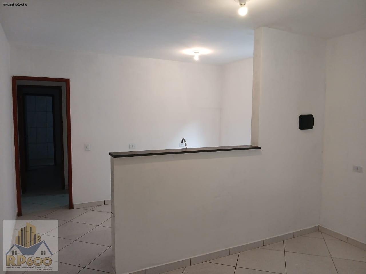 Casa para alugar com 1 quarto, 40m² - Foto 4