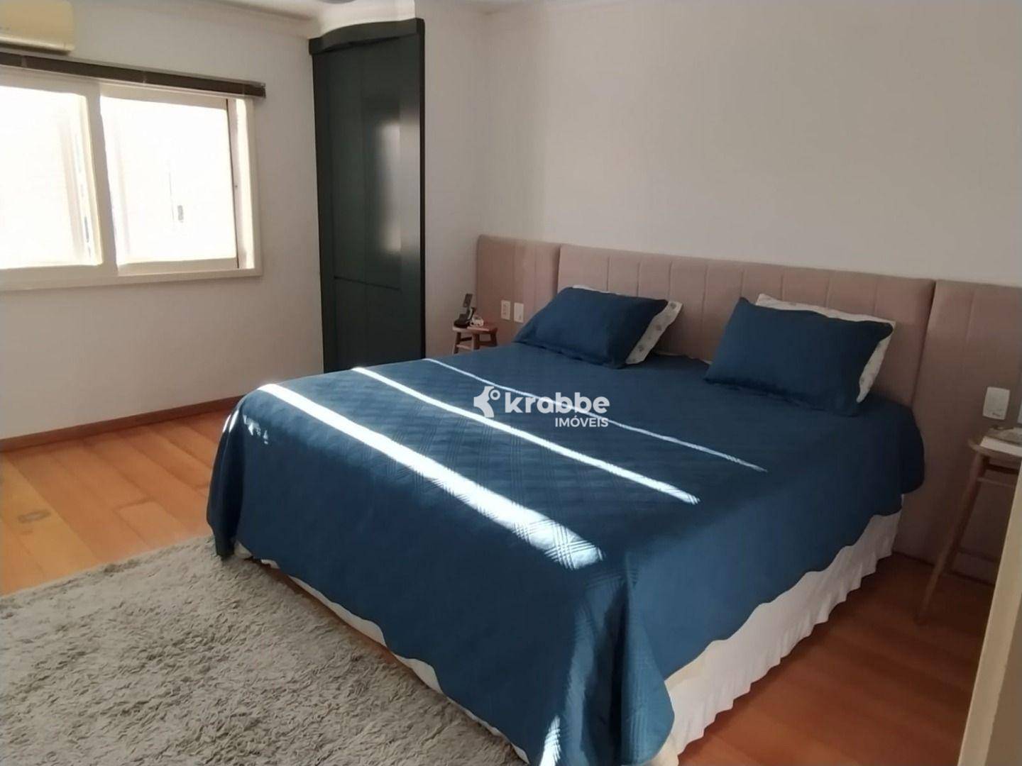 Casa à venda com 3 quartos, 250m² - Foto 9