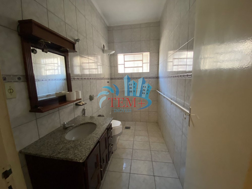 Casa à venda com 3 quartos, 200m² - Foto 4