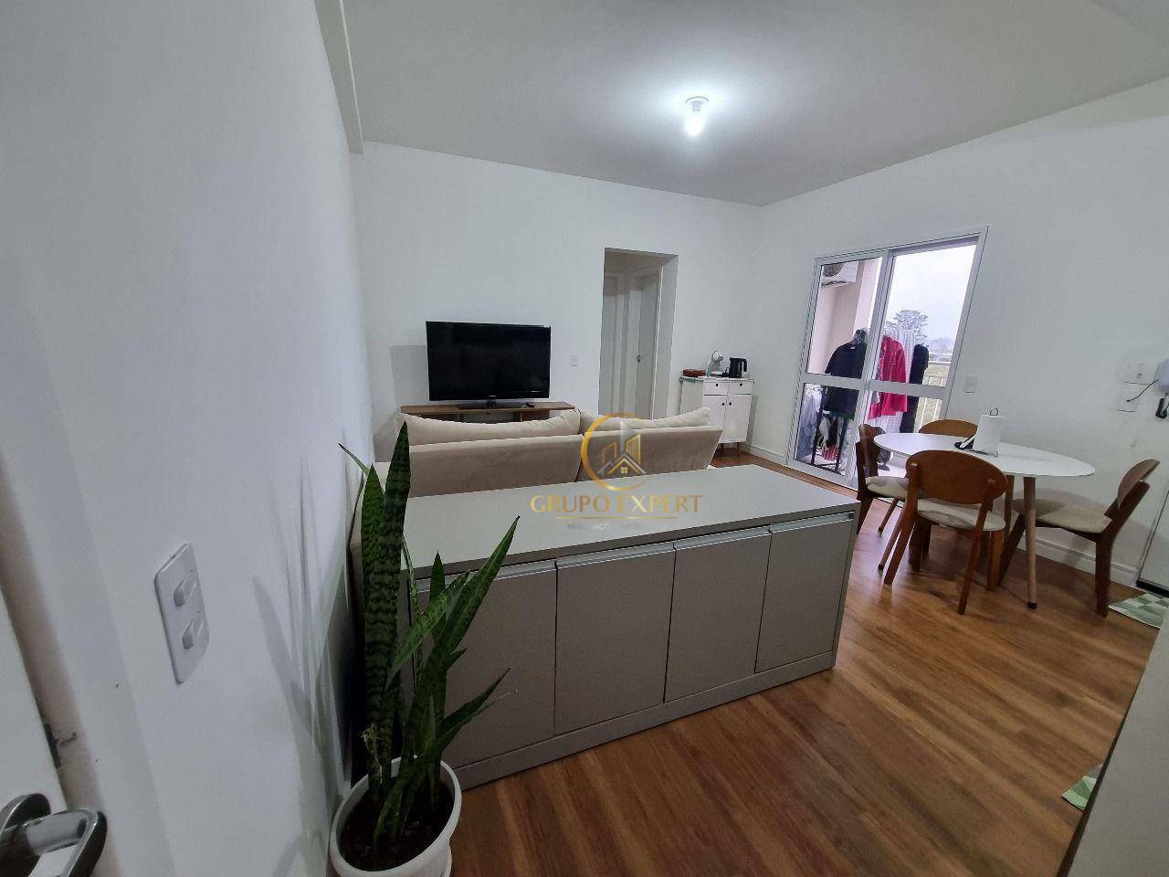 Apartamento à venda com 2 quartos, 62m² - Foto 6