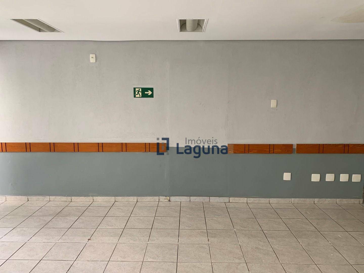 Loja-Salão para alugar, 258m² - Foto 2