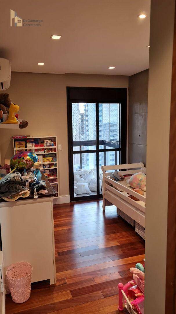 Apartamento à venda com 3 quartos, 155m² - Foto 16