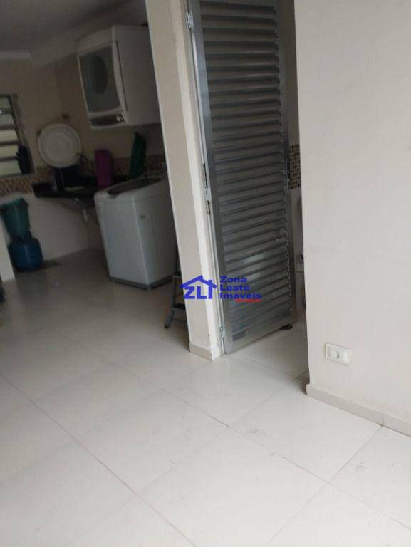 Sobrado à venda com 2 quartos, 180m² - Foto 38