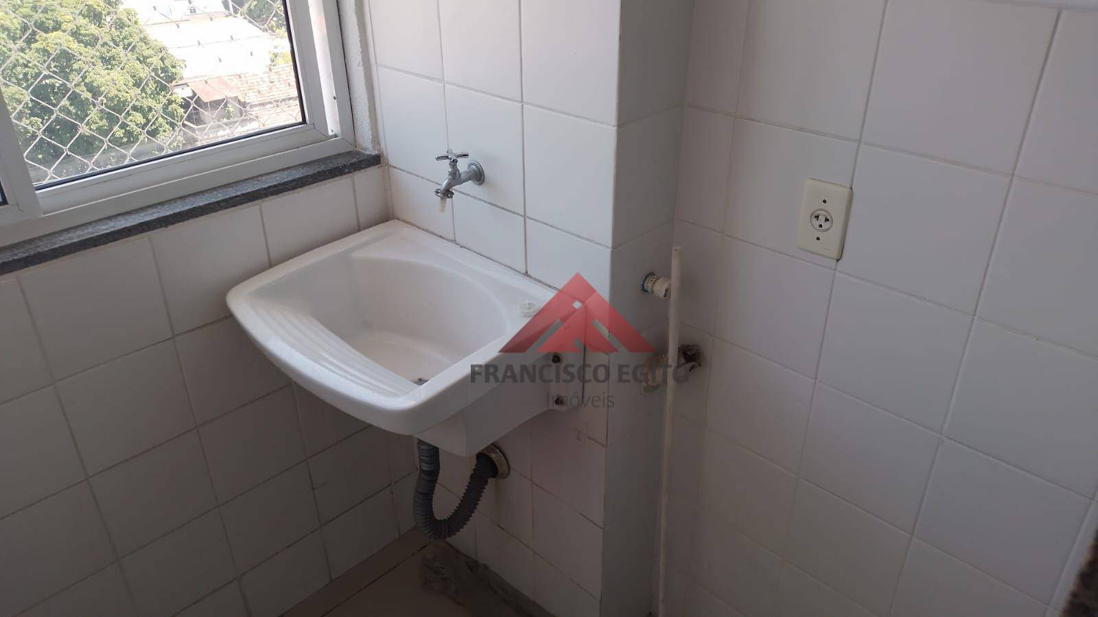 Apartamento à venda com 2 quartos, 67m² - Foto 15