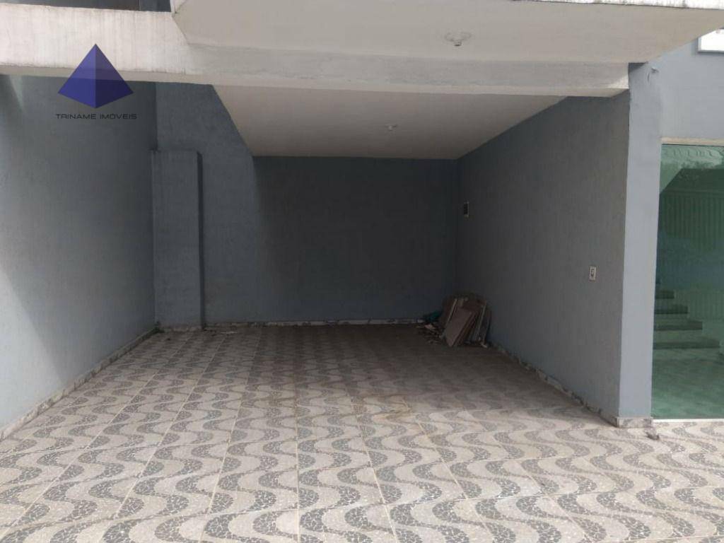 Casa à venda com 2 quartos, 60m² - Foto 2