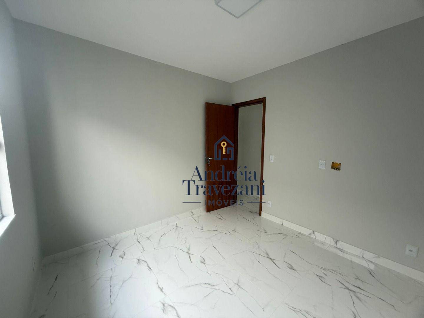 Casa à venda com 2 quartos, 103m² - Foto 16