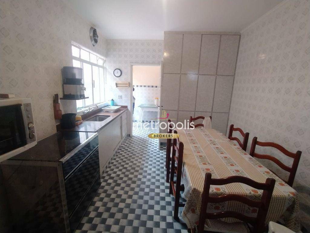 Casa à venda com 5 quartos, 198m² - Foto 10