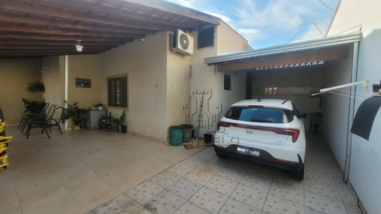 Casa à venda com 4 quartos, 160m² - Foto 4