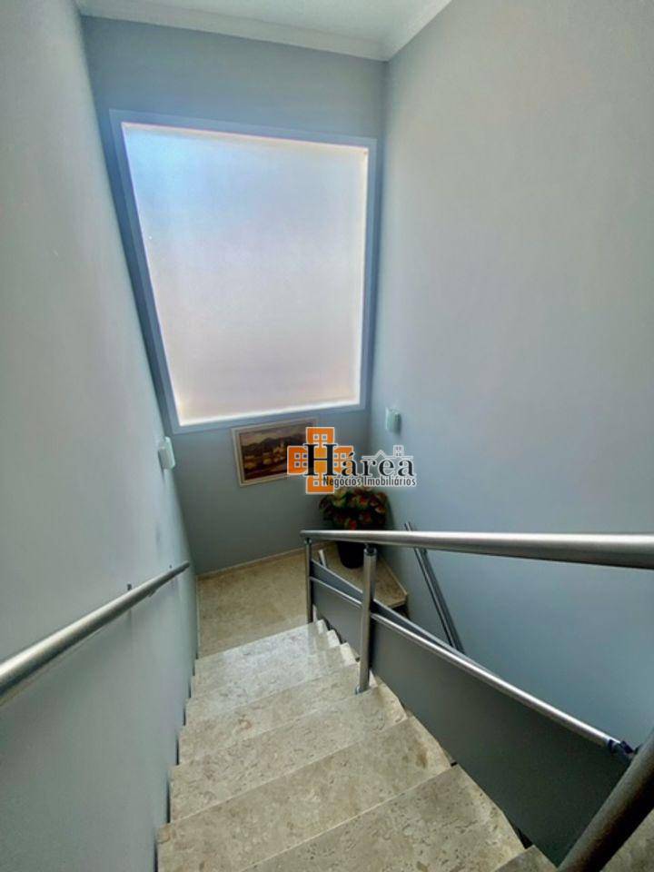 Sobrado à venda com 3 quartos, 257m² - Foto 7