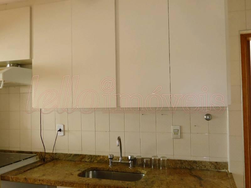 Apartamento para alugar com 3 quartos, 116m² - Foto 13