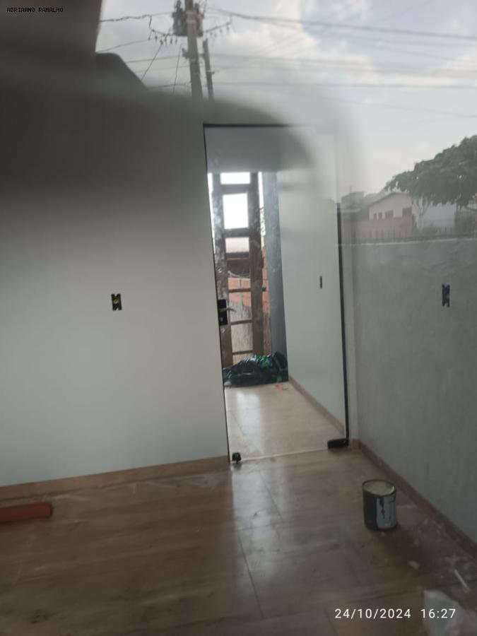 Casa à venda com 1 quarto, 53m² - Foto 3