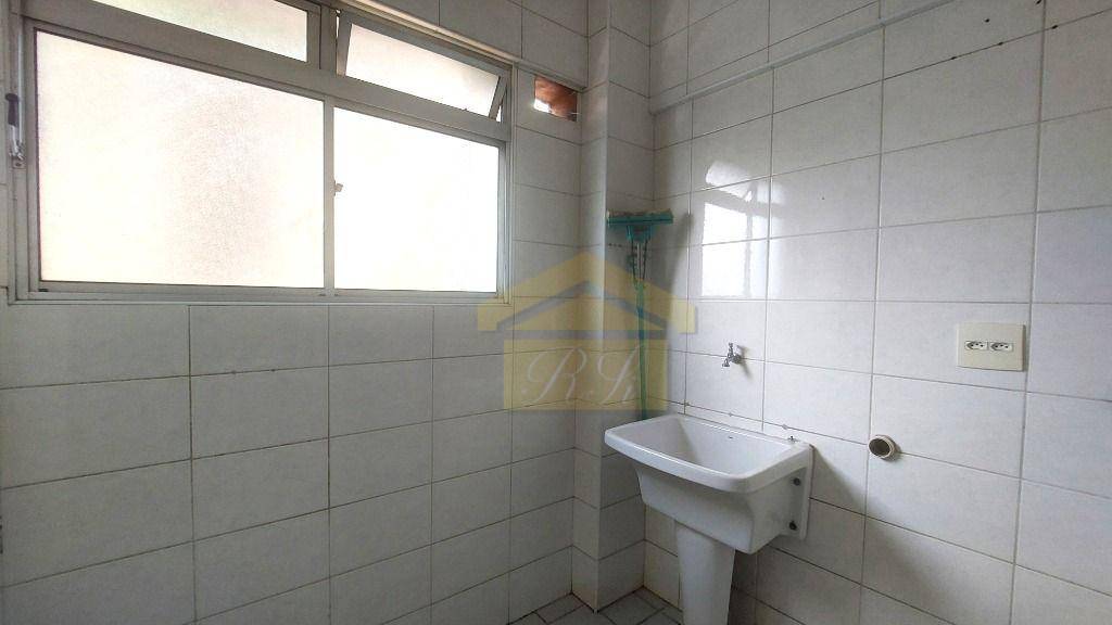 Apartamento à venda com 2 quartos, 64m² - Foto 14