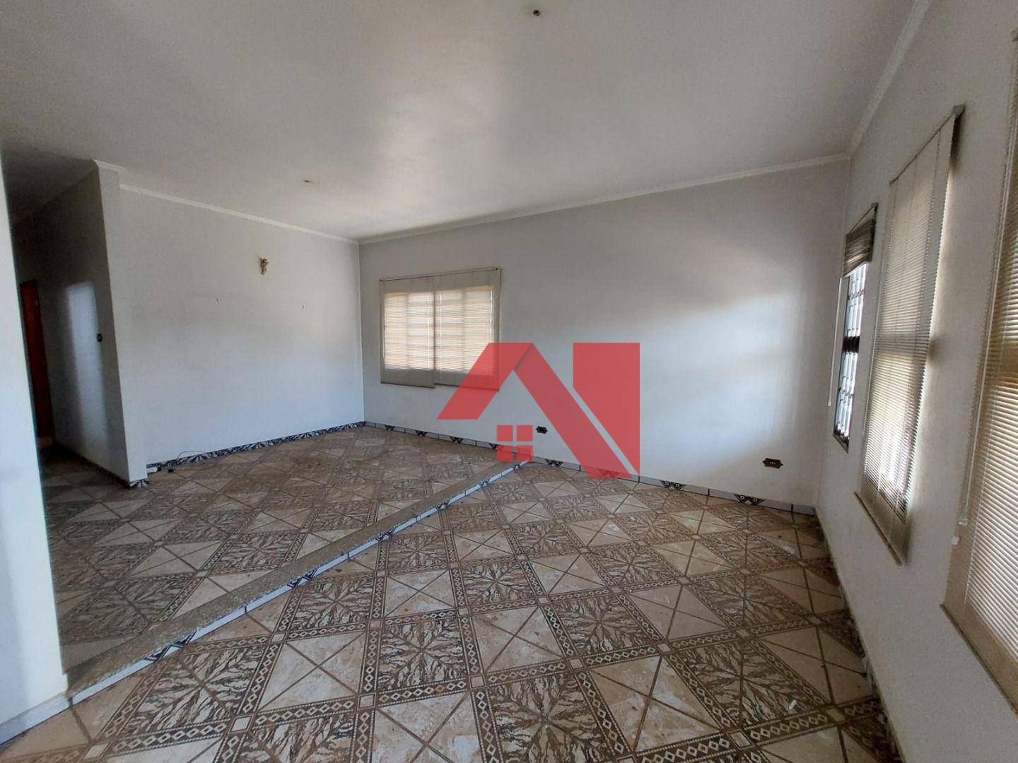 Casa à venda com 3 quartos, 200m² - Foto 13