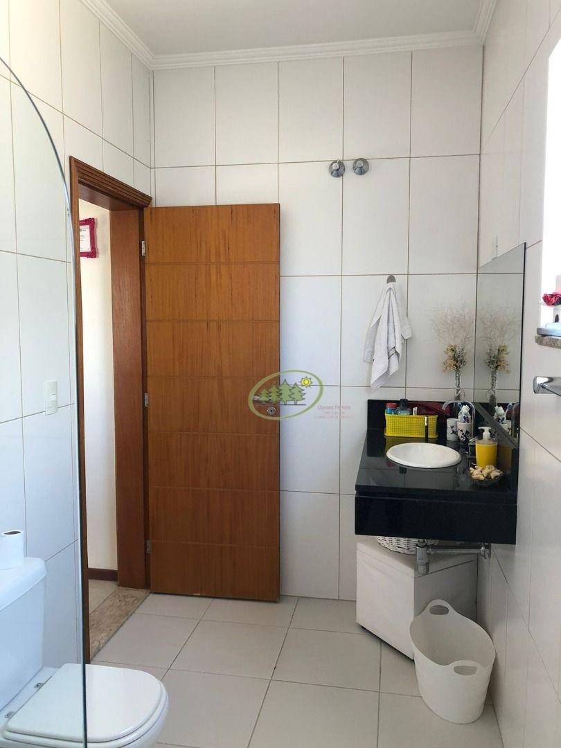 Sobrado para alugar com 3 quartos, 270m² - Foto 11