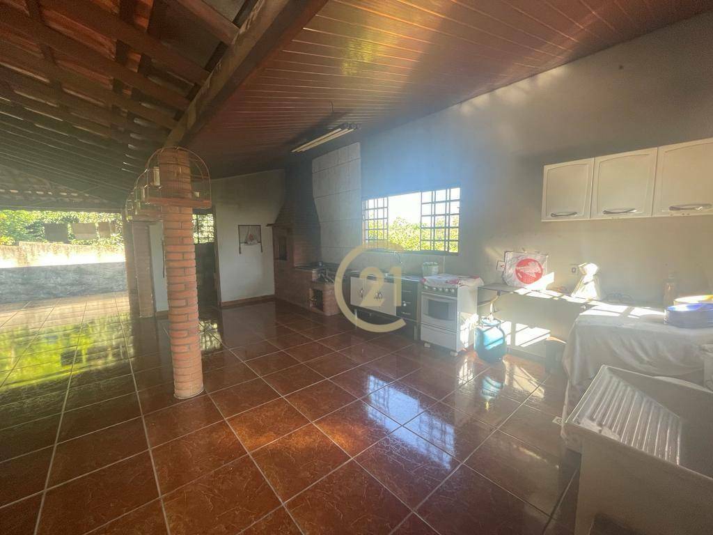 Chácara à venda com 3 quartos, 281m² - Foto 7