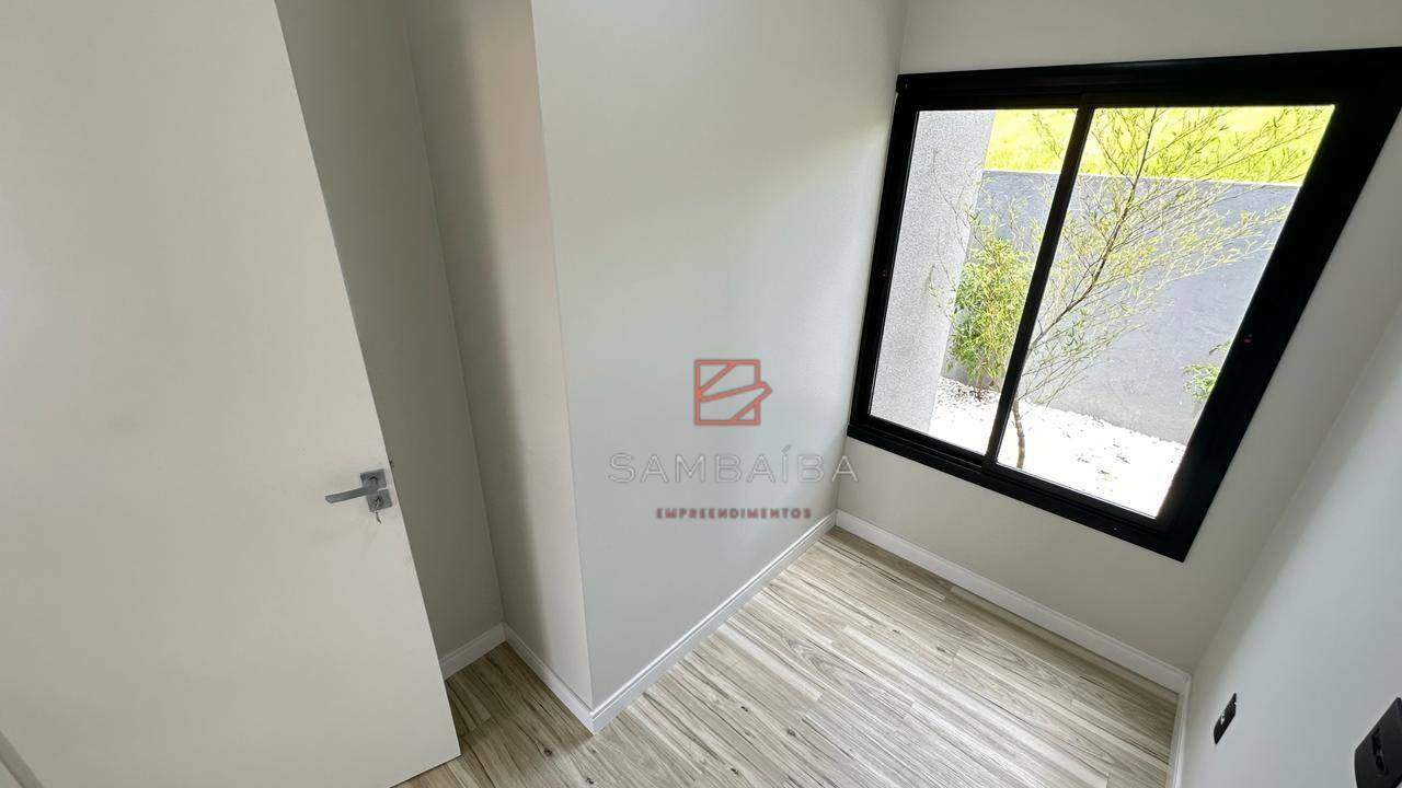 Casa à venda com 3 quartos, 204m² - Foto 13