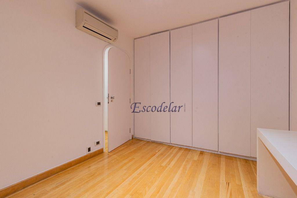 Apartamento à venda com 3 quartos, 220m² - Foto 12