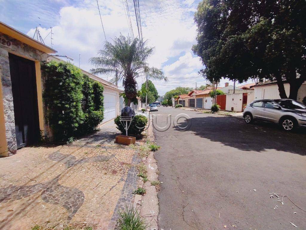 Casa à venda e aluguel com 4 quartos, 265m² - Foto 2