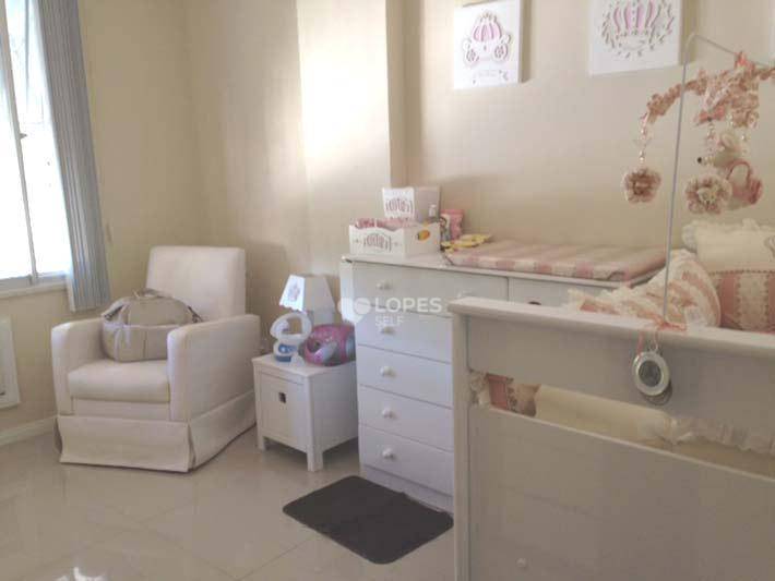 Apartamento à venda com 2 quartos, 80m² - Foto 11