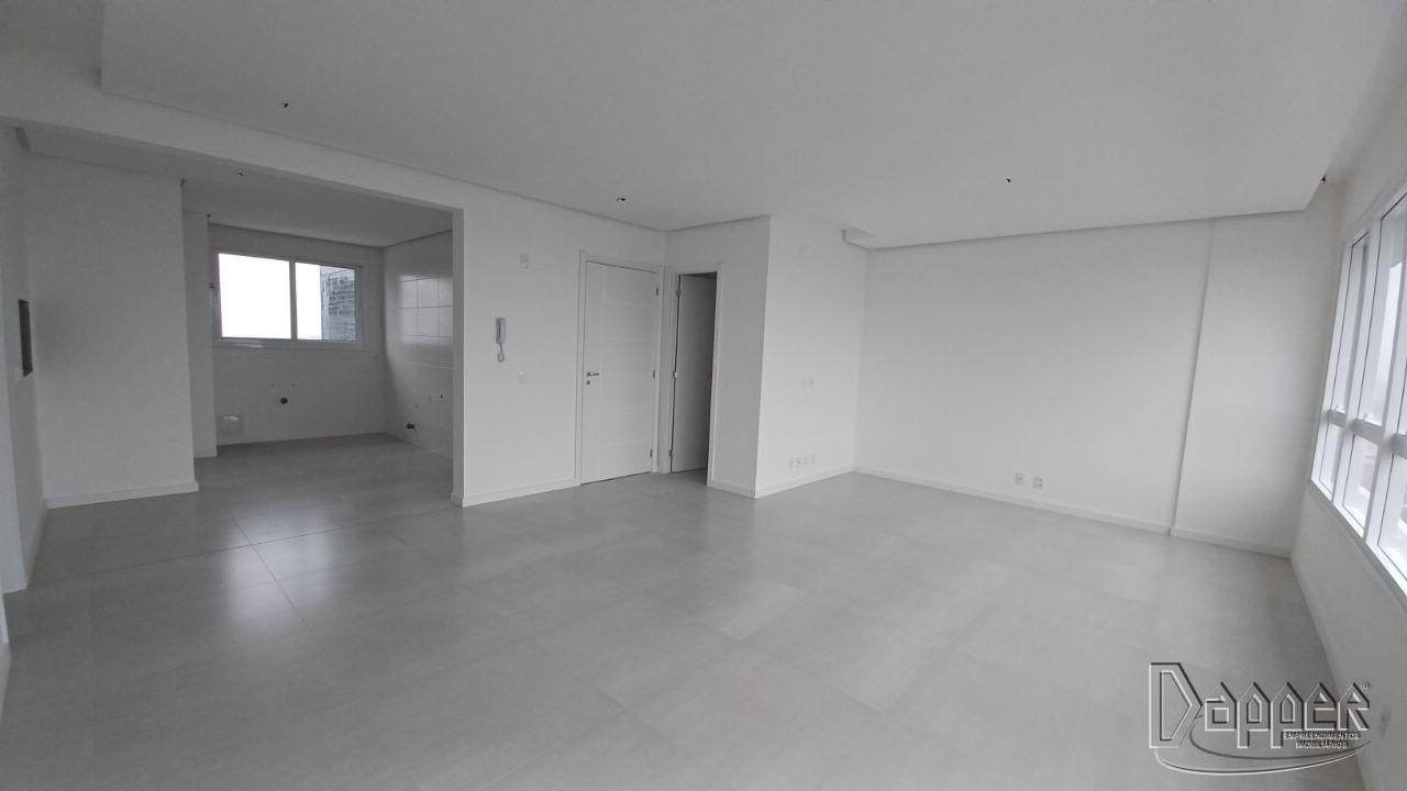 Apartamento à venda com 3 quartos, 112m² - Foto 3