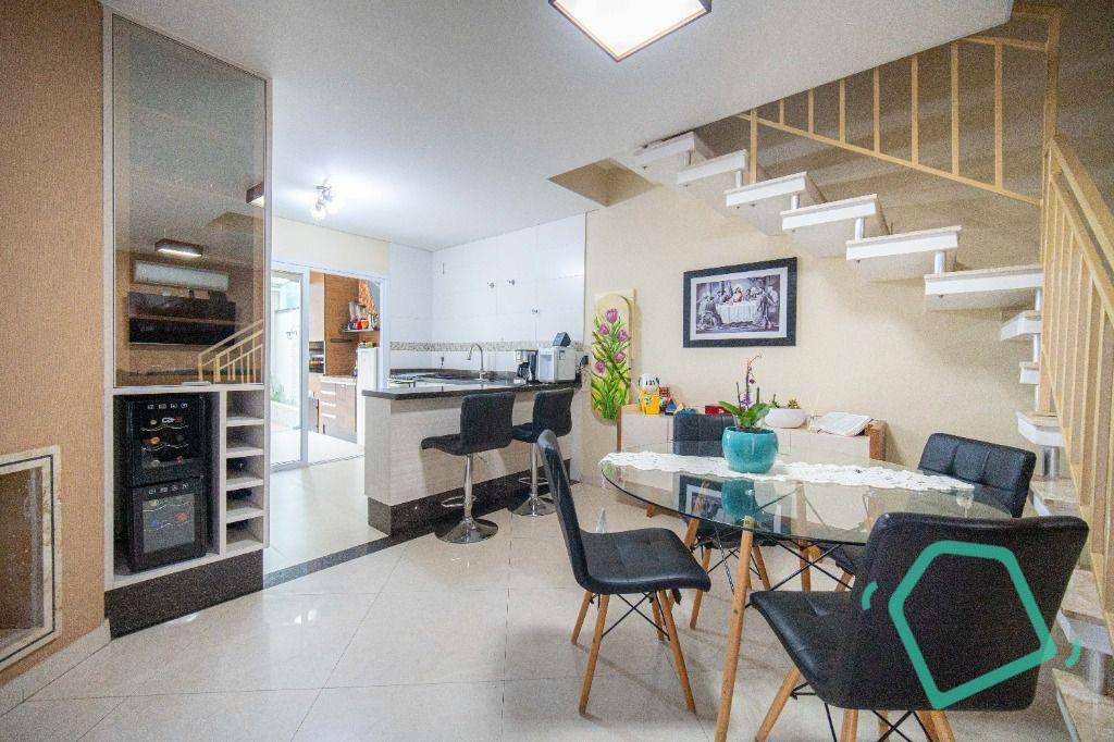 Casa de Condomínio à venda com 3 quartos, 105m² - Foto 3