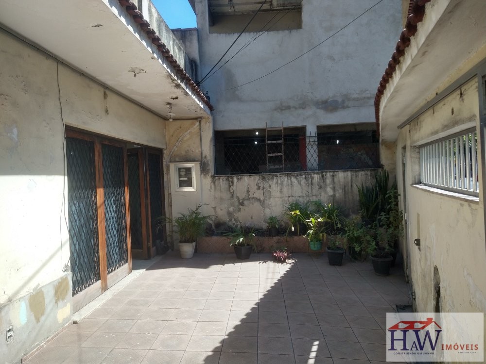 Casa à venda com 4 quartos, 66m² - Foto 4