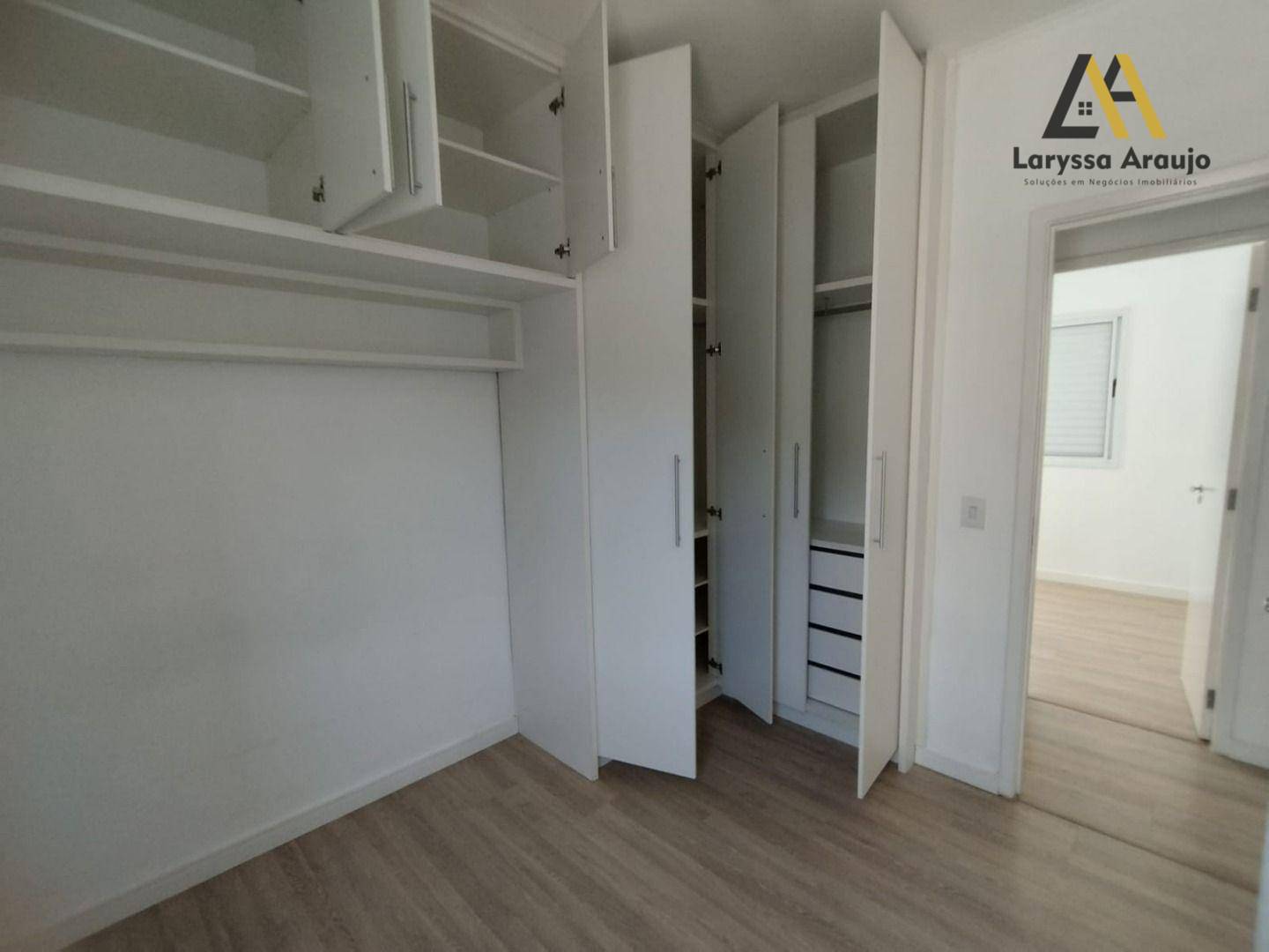 Casa à venda e aluguel com 2 quartos, 50m² - Foto 3