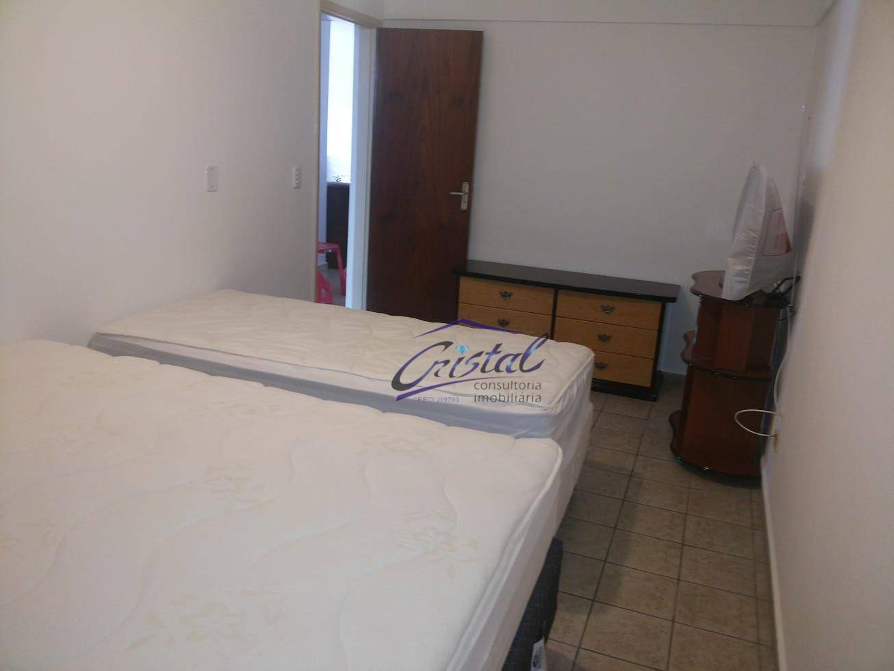 Apartamento à venda com 3 quartos, 179m² - Foto 9