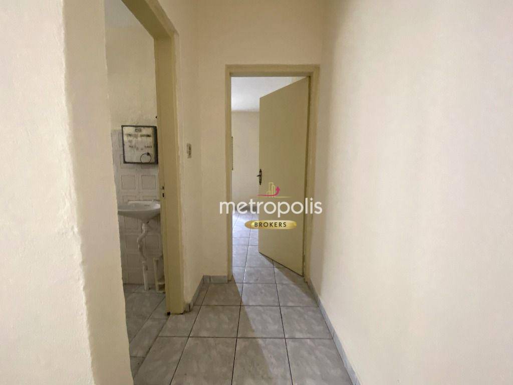 Casa à venda com 1 quarto, 250m² - Foto 7