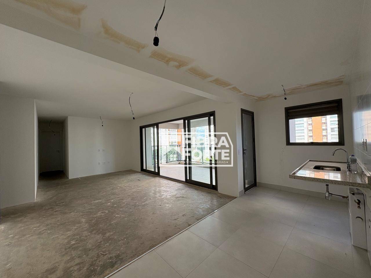 Apartamento à venda com 3 quartos, 125m² - Foto 10