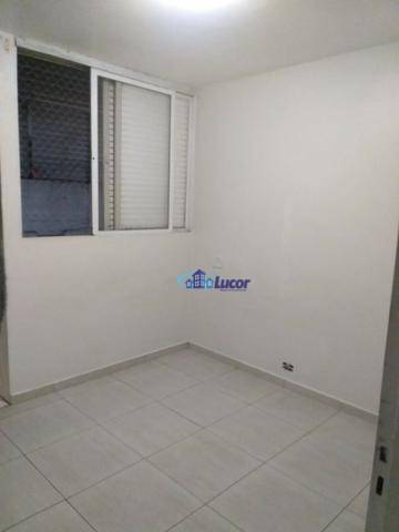 Apartamento à venda com 2 quartos, 64m² - Foto 3