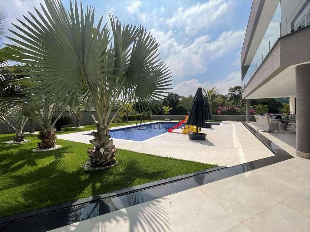 Casa de Condomínio à venda com 4 quartos, 883m² - Foto 2