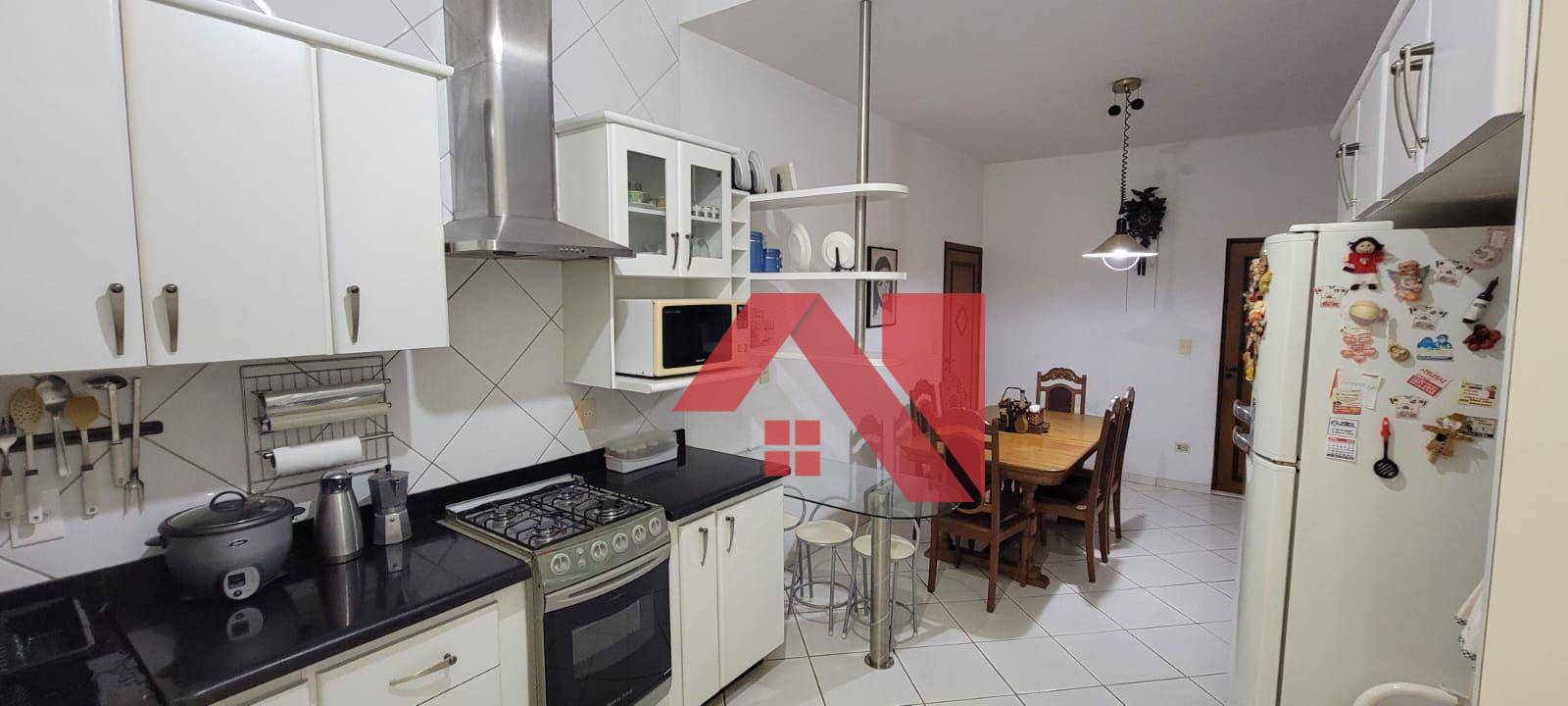 Casa à venda com 3 quartos, 263m² - Foto 24