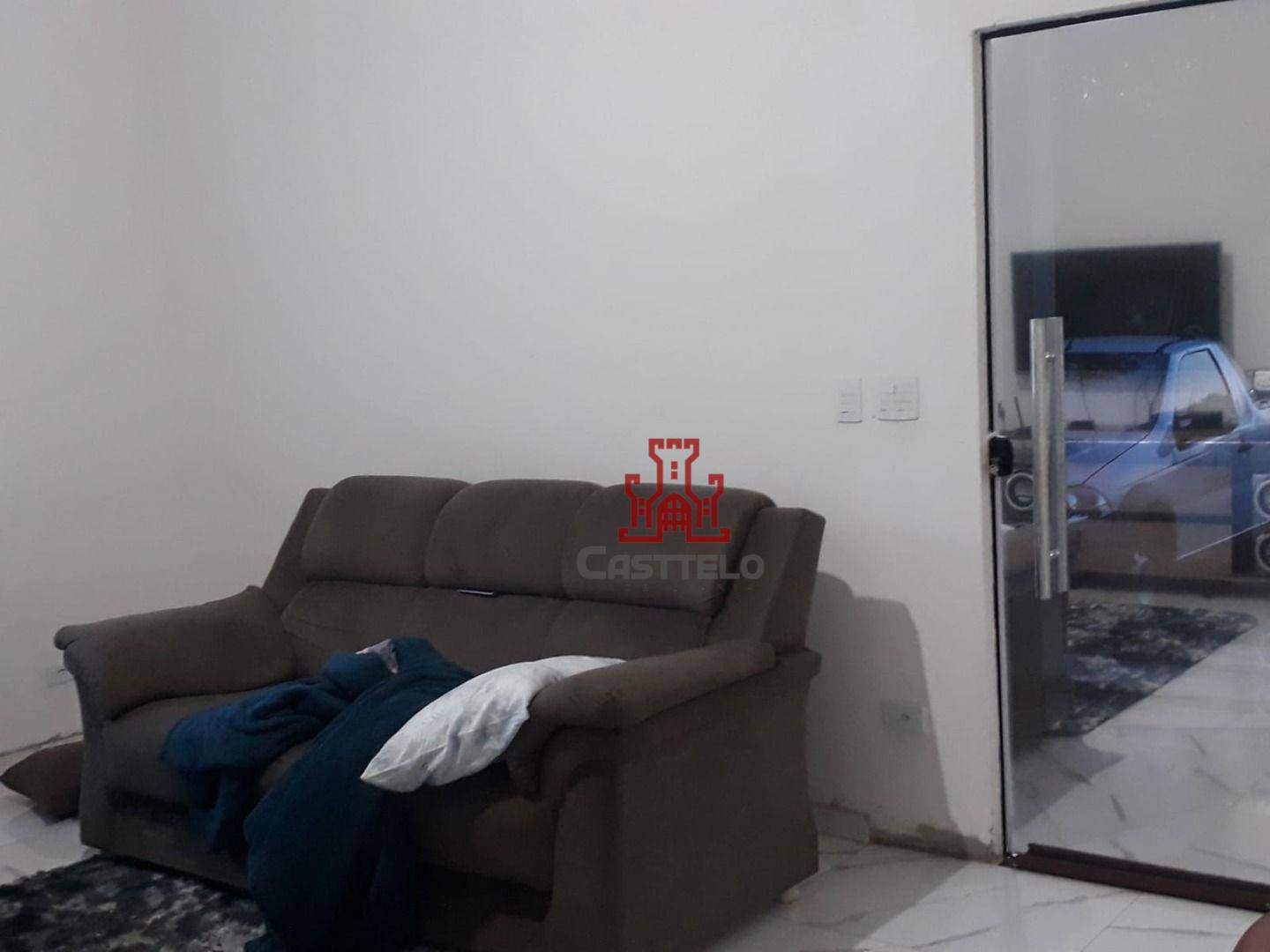 Chácara à venda com 3 quartos, 200m² - Foto 3