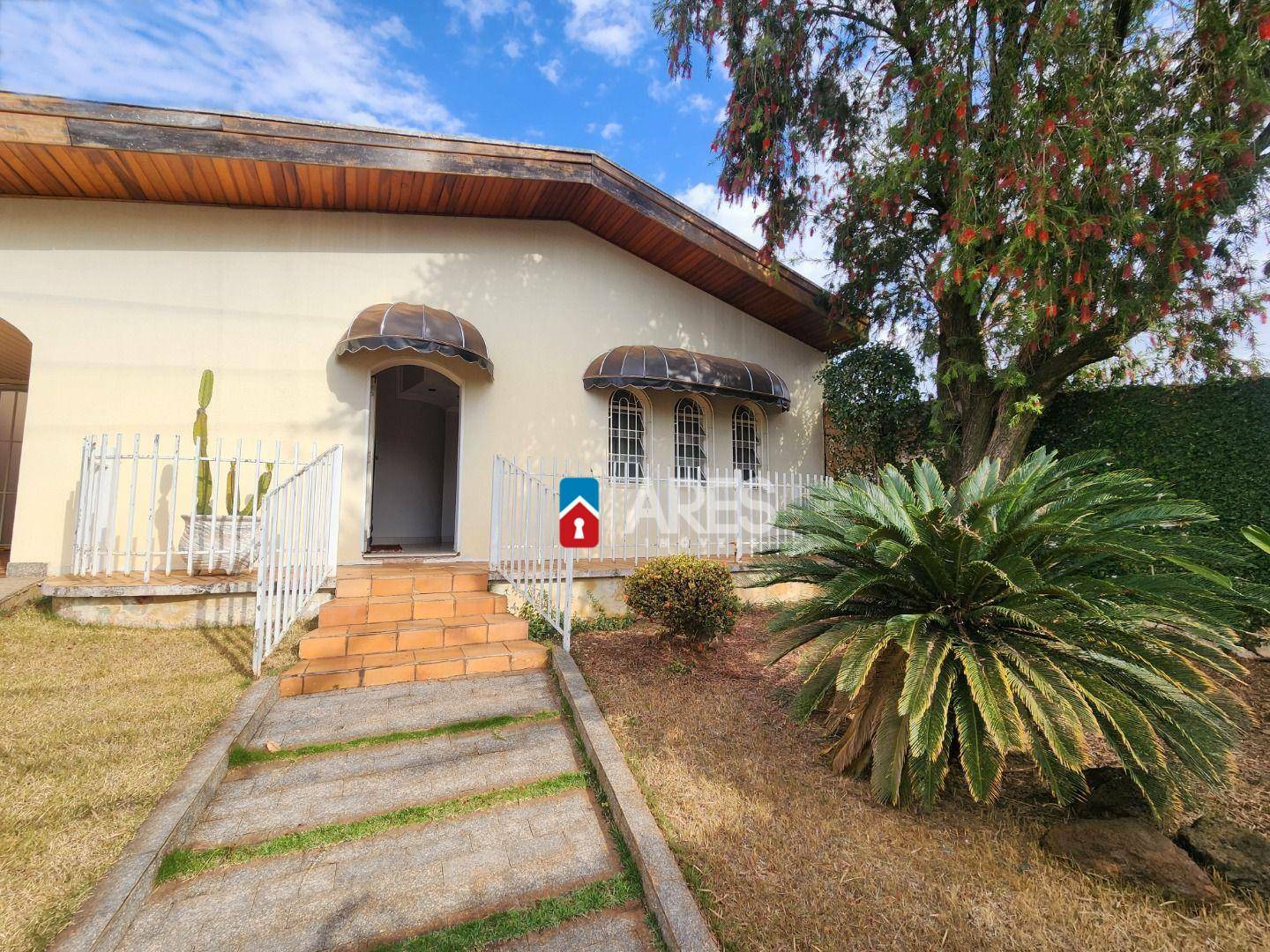 Casa, 3 quartos, 177 m² - Foto 1