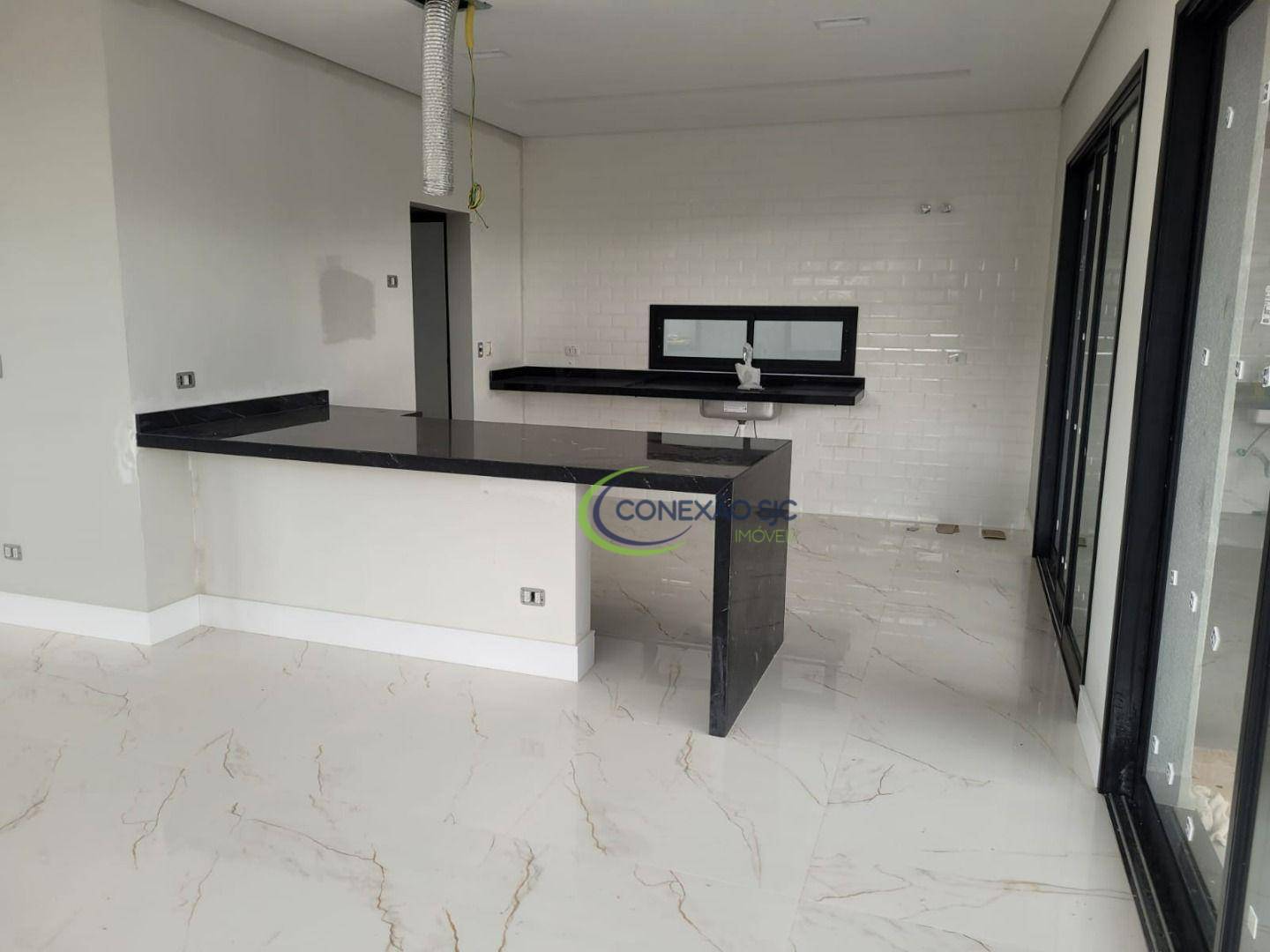 Sobrado à venda com 4 quartos, 272m² - Foto 13