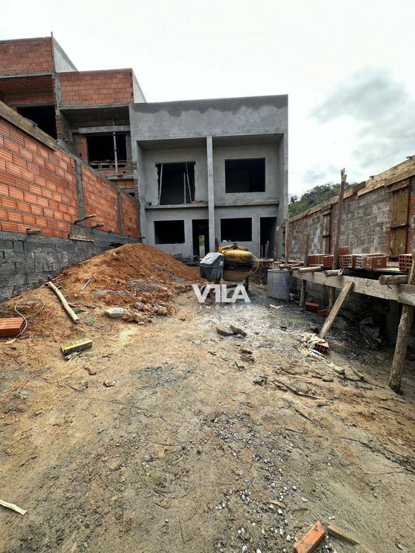 Sobrado à venda com 2 quartos, 65m² - Foto 3