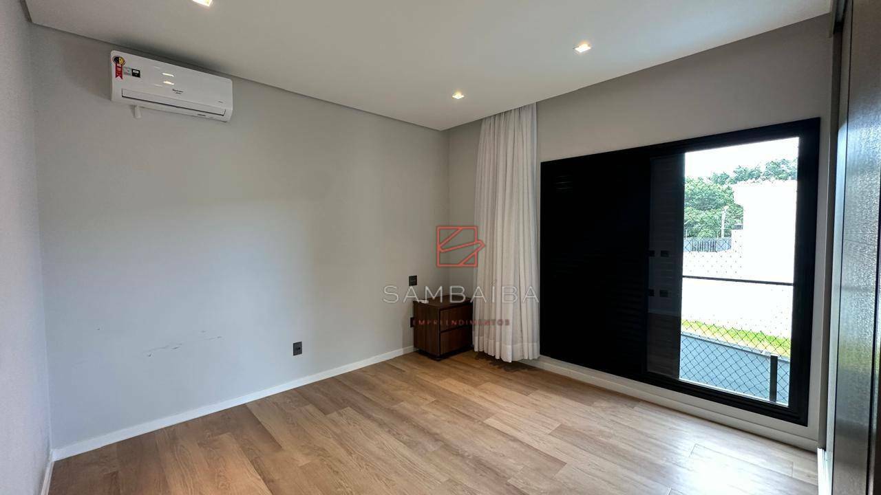 Casa de Condomínio para alugar com 3 quartos, 300m² - Foto 46