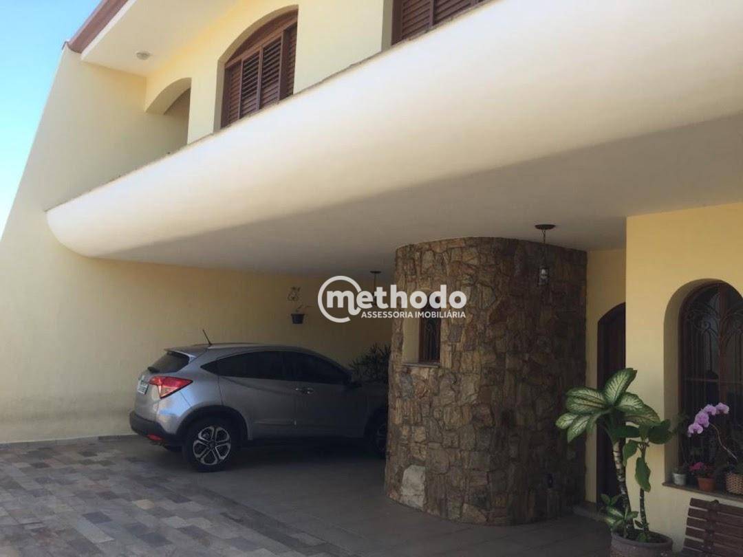 Casa à venda com 4 quartos, 350m² - Foto 2