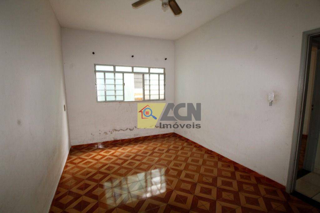 Casa à venda e aluguel com 3 quartos, 120m² - Foto 13