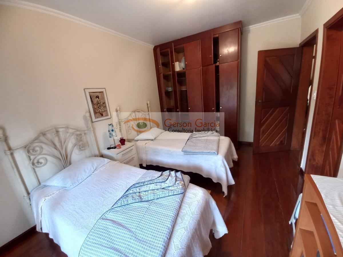 Casa à venda com 3 quartos, 450m² - Foto 32