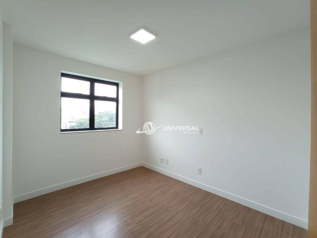 Apartamento para alugar com 2 quartos, 106m² - Foto 18