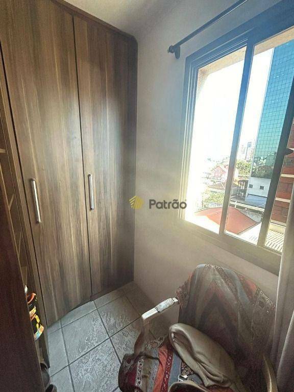 Apartamento à venda com 3 quartos, 122m² - Foto 18