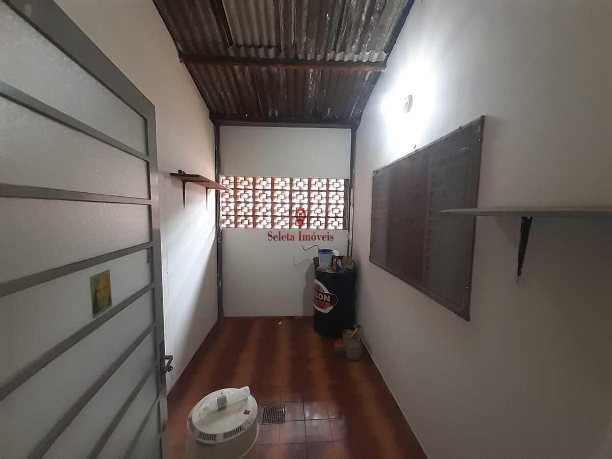 Casa à venda com 3 quartos, 110m² - Foto 7