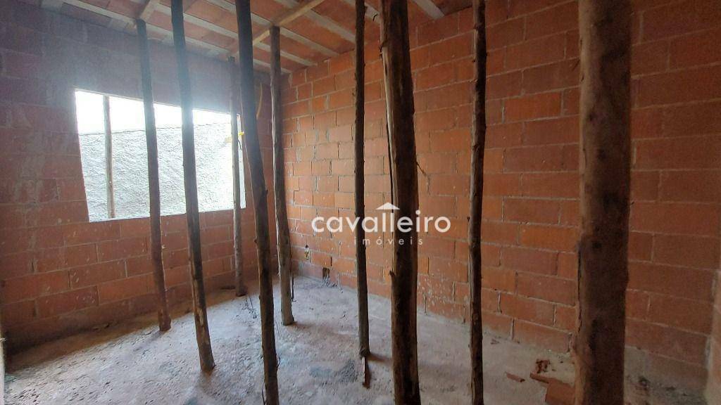 Casa à venda com 2 quartos, 70m² - Foto 12