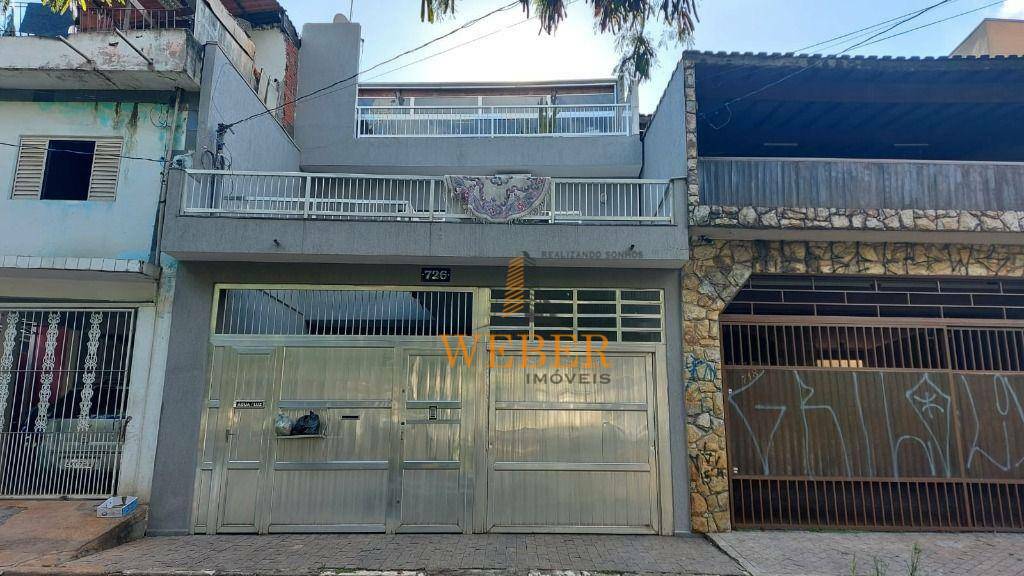 Casa à venda com 3 quartos, 302m² - Foto 2