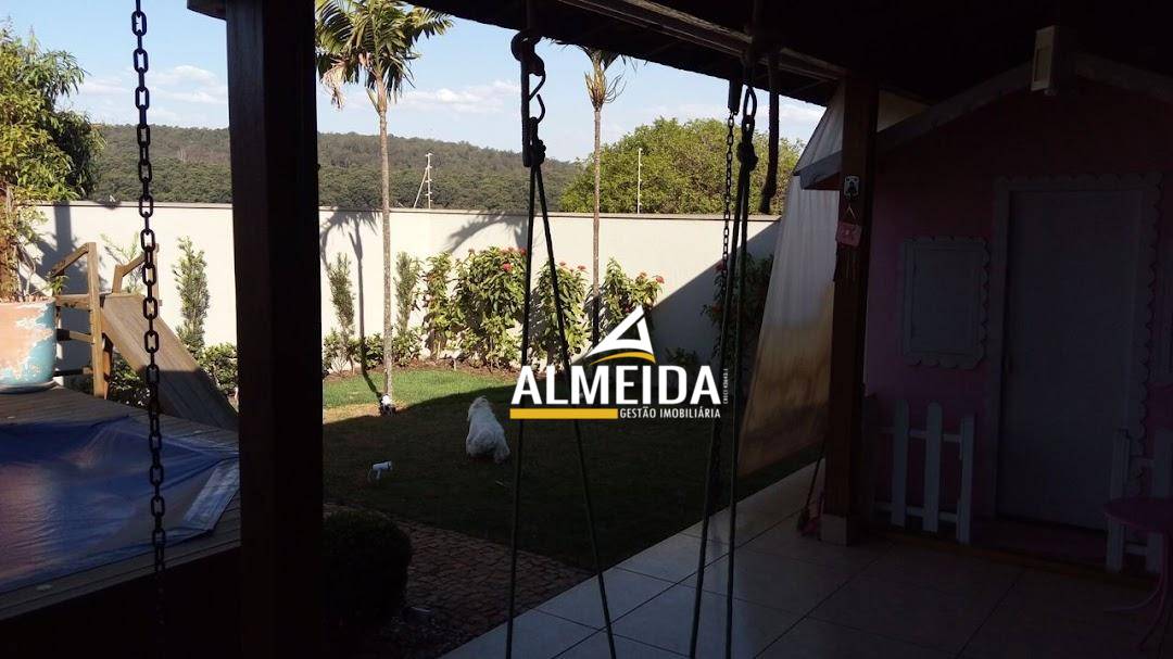 Casa, 3 quartos, 229 m² - Foto 4