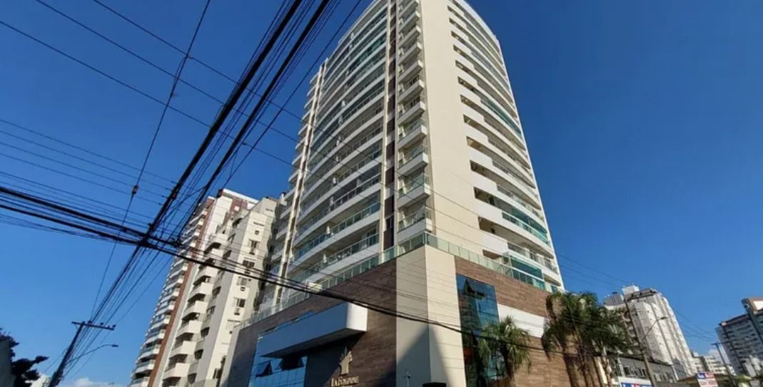 Apartamento à venda com 3 quartos, 135m² - Foto 25