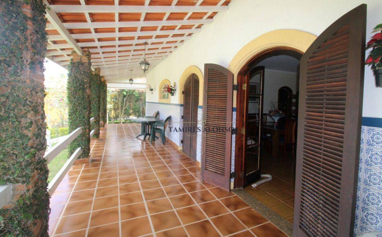 Casa à venda com 3 quartos, 300m² - Foto 7